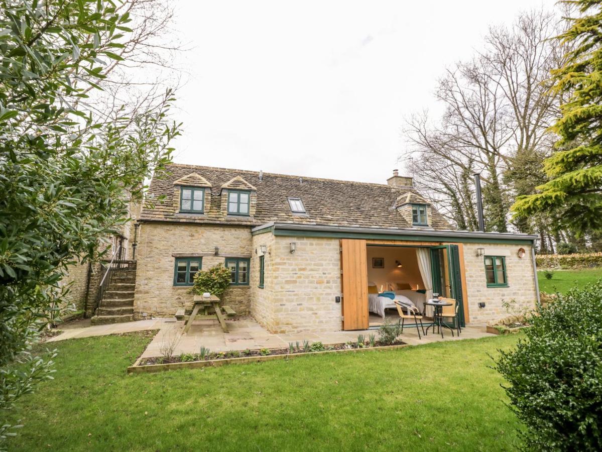 Five Mile House Barn Villa Cirencester Exterior photo